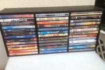 Kolekcja oryginalnych filmowych płyt DVD i kontenerek
