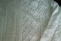 NOWY piekny biały sweter