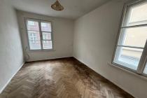 2 pokojowe 41 m2 pod inwestycje, do remontu