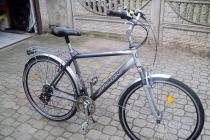 Ładny  rower trekingowy  ,  koła 28 . Wyprzedaż