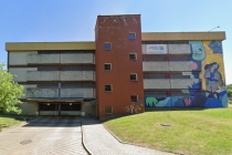 Garaż sosnkowskiego 8