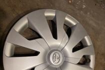 Toyota oryginalne kołpaki 15 cali 