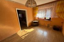 Dom w Kępie na 16 ar. działce