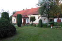 Dom w Kamiennej Górze (dolnośląskie) piękny ogród/garaż