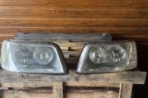 Sprzedam komplet 2 lamp przednich do VW T5 - 100 zł