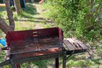 Sprzedam używany grill ogrodowy na węgiel - 20 zł