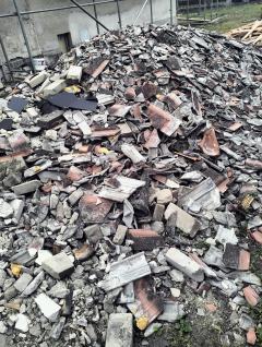 Za darmo oddam czysty gruz dachówka betonowa
