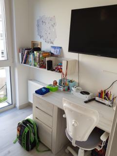 Sprzedam Biurko wraz z Krzesłem obrotowym, stan bardzo dobry!