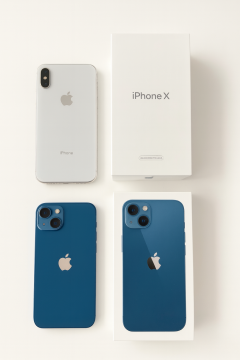 2x iPhone 13, X, bez uszkodzeń, gotowe do użycia 