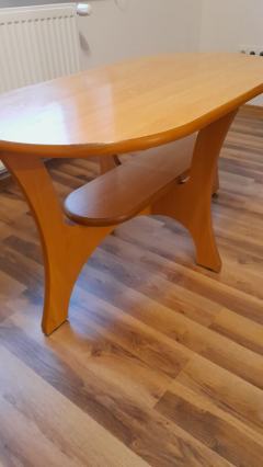 Stół do pokoju gościnnego 