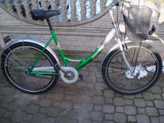 Ładny rower damski  zkoszykiem koła 26"