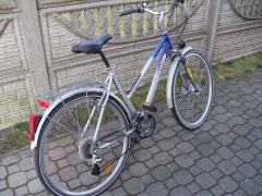 Aluminiowy rower  trekingowy ,  koła 28 .