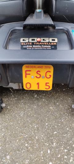 Elektryczny skuter inwalidzki.