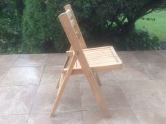 Dziecięce składane krzesełko drewniane z oparciem