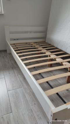 Łóżko sosnowe białe używane 120 cm x 200