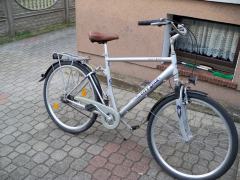 Aluminiowy rower  trekingowy   koła 28 .