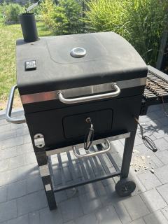 Grill ogrodowy